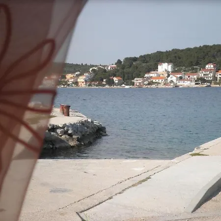 Aleta I Tisno